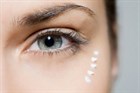 Как правильно выбрать крем для кожи вокруг глаз? 