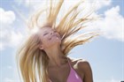Летний уход за волосами – как поддержать здоровье волос